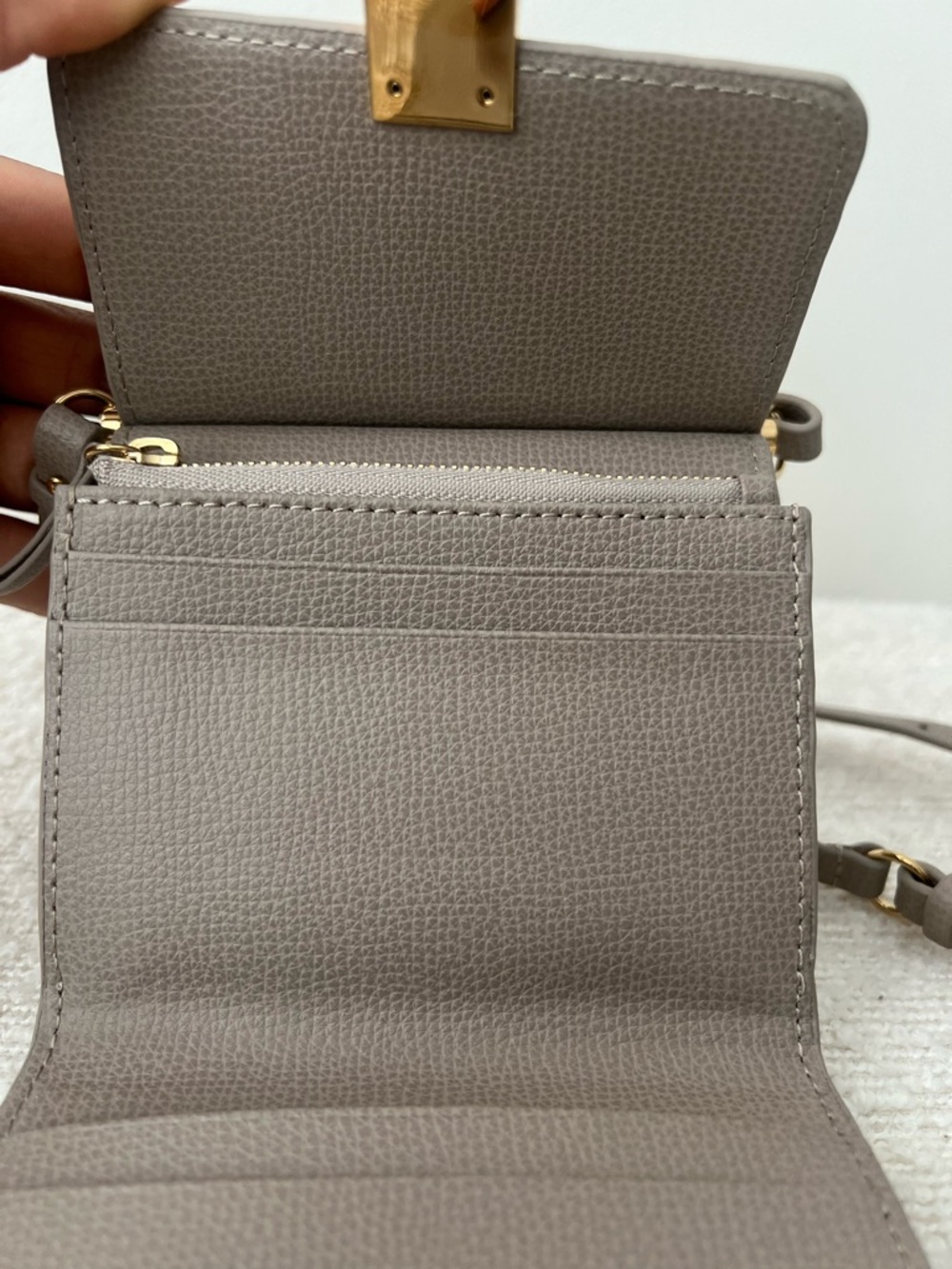 Numero Sept Wallet- Taupe Crossbody Shoulder Bag with Gold Hardware (New) - Picture 3 of 6